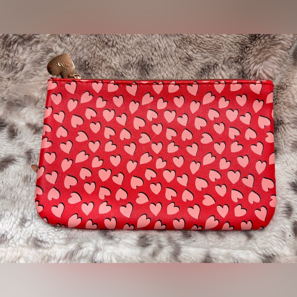 IPSY - HEART POUCH